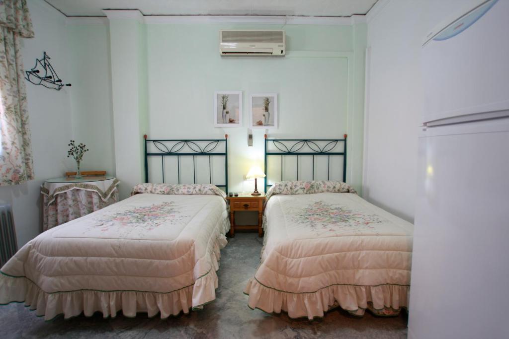 Hostal Jimenez Azuaga Номер фото