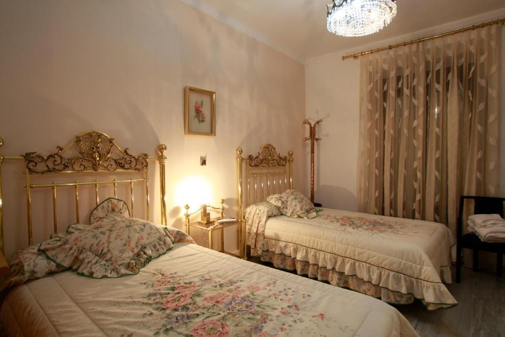 Hostal Jimenez Azuaga Номер фото